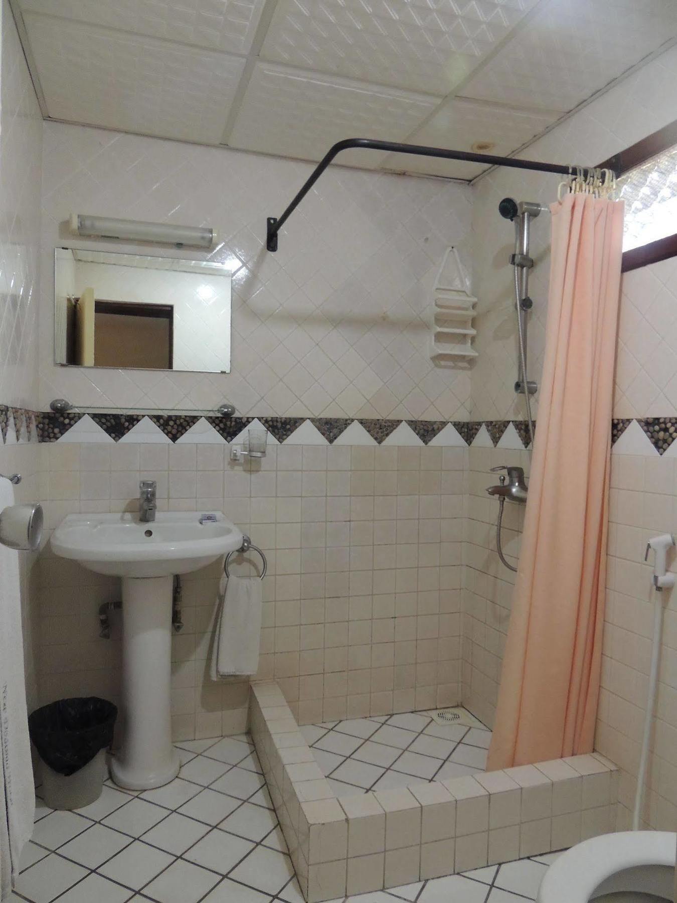 New Dodoma Hotel Екстериор снимка